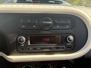 Image véhicule  Renault TWINGO (23)