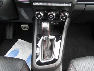 Image véhicule  Renault ARKANA (12)