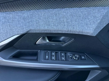 Image véhicule  Peugeot 5008 (19)