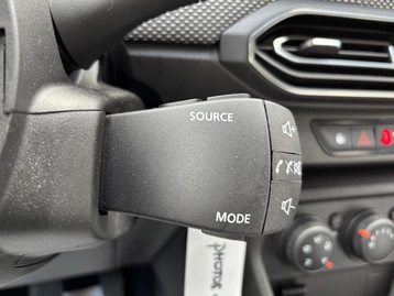 Image véhicule  Dacia SANDERO (13)