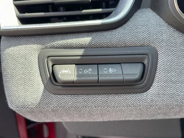 Image véhicule  Renault CLIO (23)