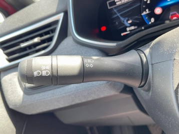 Image véhicule  Renault CLIO (9)