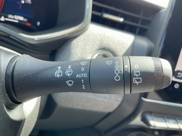 Image véhicule  Renault CLIO (12)