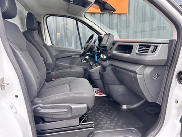 Image véhicule  Renault TRAFIC (7)