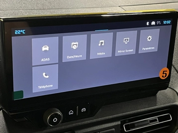 Image véhicule  Citroën BERLINGO (33)