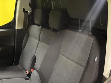 Image véhicule  Citroën BERLINGO (46)