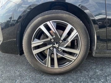 Image véhicule  Peugeot 208 (6)