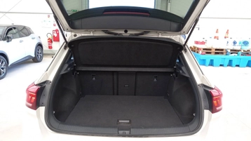 Image véhicule  Volkswagen T-ROC (12)