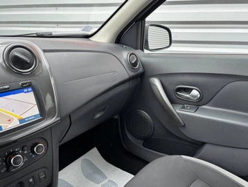 Image véhicule  Dacia SANDERO (19)