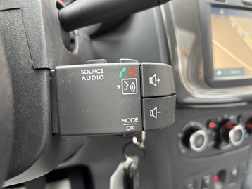 Image véhicule  Dacia SANDERO (9)