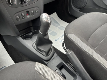 Image véhicule  Dacia SANDERO (17)