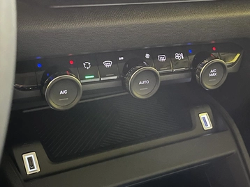 Image véhicule  Citroën C4 (32)