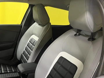 Image véhicule  Citroën C4 (35)