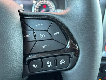 Image véhicule  Jeep RENEGADE (13)