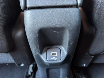 Image véhicule  Jeep RENEGADE (10)