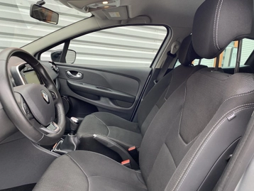 Image véhicule  Renault CLIO (3)