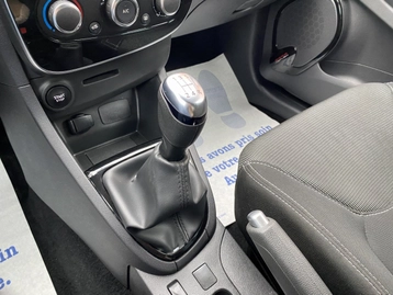 Image véhicule  Renault CLIO (18)