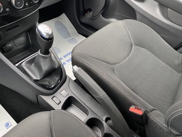 Image véhicule  Renault CLIO (21)