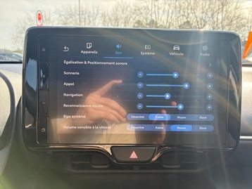 Image véhicule  Toyota YARIS CROSS (28)