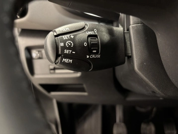 Image véhicule Citroën C5 AIRCROSS (13) Image véhicule Citroën C5 AIRCROSS (13)