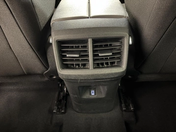 Image véhicule Citroën C5 AIRCROSS (25) Image véhicule Citroën C5 AIRCROSS (25)