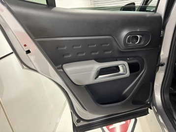 Image véhicule Citroën C5 AIRCROSS (22) Image véhicule Citroën C5 AIRCROSS (22)