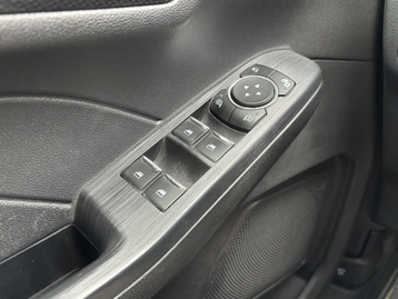 Image véhicule  Ford KUGA (31)