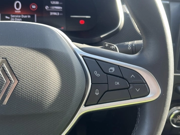 Image véhicule  Renault ARKANA (25)