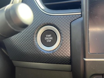 Image véhicule  Renault ARKANA (29)