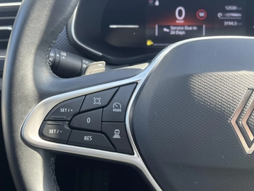 Image véhicule  Renault ARKANA (24)