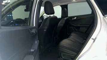 Image véhicule  Ford KUGA (13)