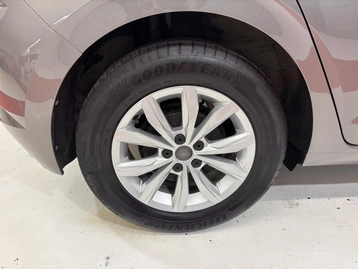 Image véhicule  Volkswagen POLO (38)