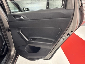 Image véhicule  Volkswagen POLO (27)