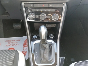 Image véhicule  Volkswagen T-ROC (30)