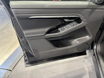 Image véhicule  Land Rover EVOQUE (8)