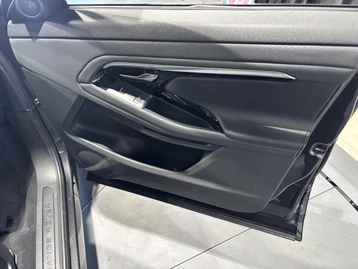 Image véhicule  Land Rover EVOQUE (34)