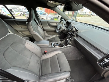 Image véhicule  Volvo XC40 (5)