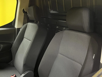 Image véhicule  Citroën BERLINGO (29)