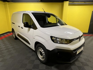 Image véhicule  Citroën BERLINGO (32)