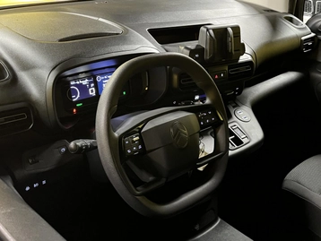 Image véhicule  Citroën BERLINGO (28)