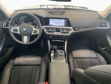 Image véhicule  BMW SÉRIE 3 TOURING (2)