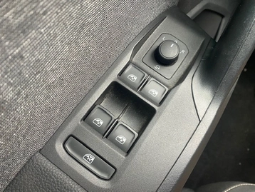 Image véhicule  Seat ARONA (9)