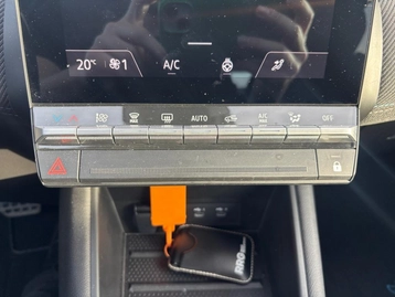 Image véhicule  Renault CAPTUR (34)