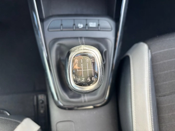 Image véhicule  Kia STONIC BUSINESS (18)