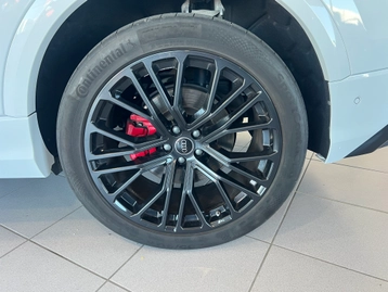 Image véhicule  Audi Q8 (10)