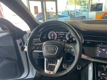 Image véhicule  Audi Q8 (12)