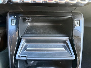 Image véhicule  Peugeot 208 (31)