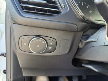 Image véhicule  Ford FOCUS SW (21)