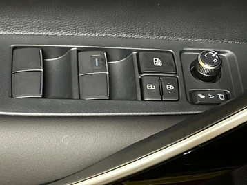 Image véhicule  Toyota COROLLA (20)