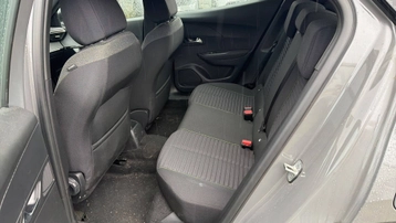 Image véhicule  Peugeot 2008 (10)